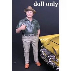 1PC 1/18 American Diorama Car Show Photographer Buyer Handmade Figure Car Decor