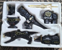 1993 Mighty Morphin Power Rangers Megazord Special Edition Black Gold Bandai
