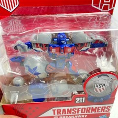 Transformers USA Soccer Breakaway SEALED Hasbro Collaborative Generations