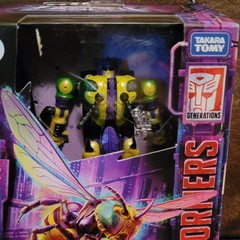 Hasbro Transformers Buzzsaw Transforming Legacy Yellow Green Purple