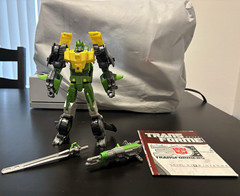 Transformers Generations Thrilling 30 Voyager Class Springer COMPLETE