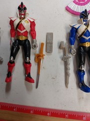 Power Rangers Samurai action figures lot Of 8 Weapons Blue Red Green R38