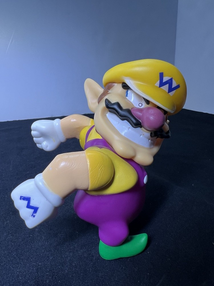 Wario Figure 4.5” Super Mario Character Toy Collectible No Brand