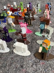HUGE 110 Pc Lot Minecraft Jada Toys 40 Metalfigs Die-cast & 70 Plastic Figures