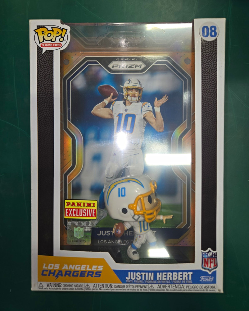Funko Pop! Justin Herbert LA Chargers #08 Panini Gold Exclusive