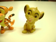 DISNEY PVC Vinyl Figure set of 4, Dumbo, Marie, Tigger, Simba, Toys, Lion King