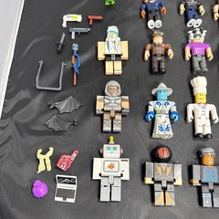 ROBL0X Action Figures Mixed Lot Of 19 Characters Plus Parts And Accessories