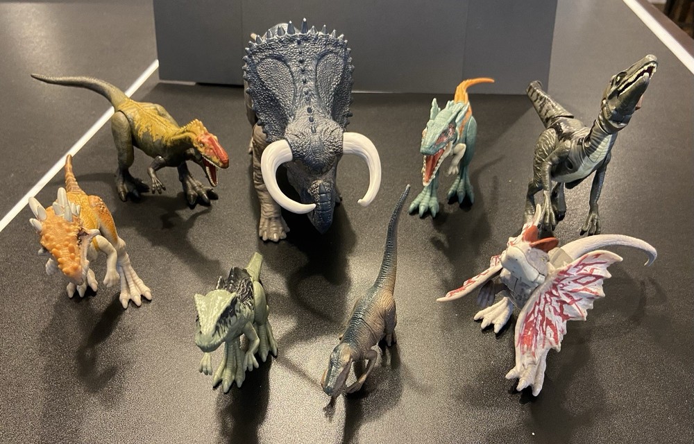 Lot of 8 Various Jurassic World Dinosaur Action Figures Mattel 2015 – Modern