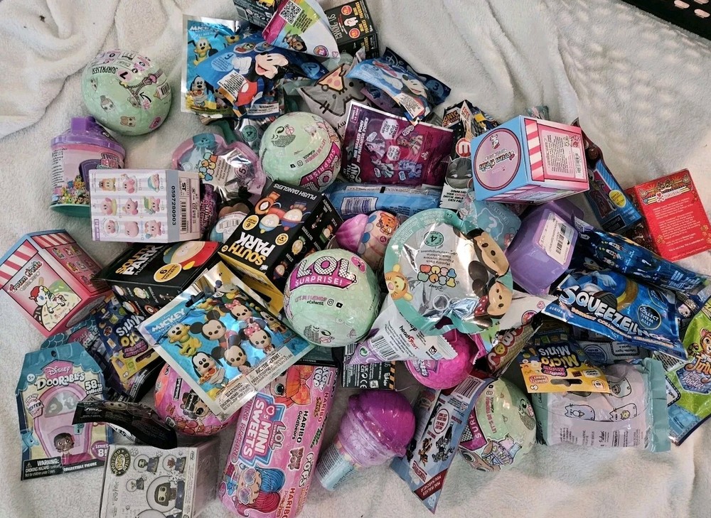 Random Lot Of 4 Blind Bags And Boxes!