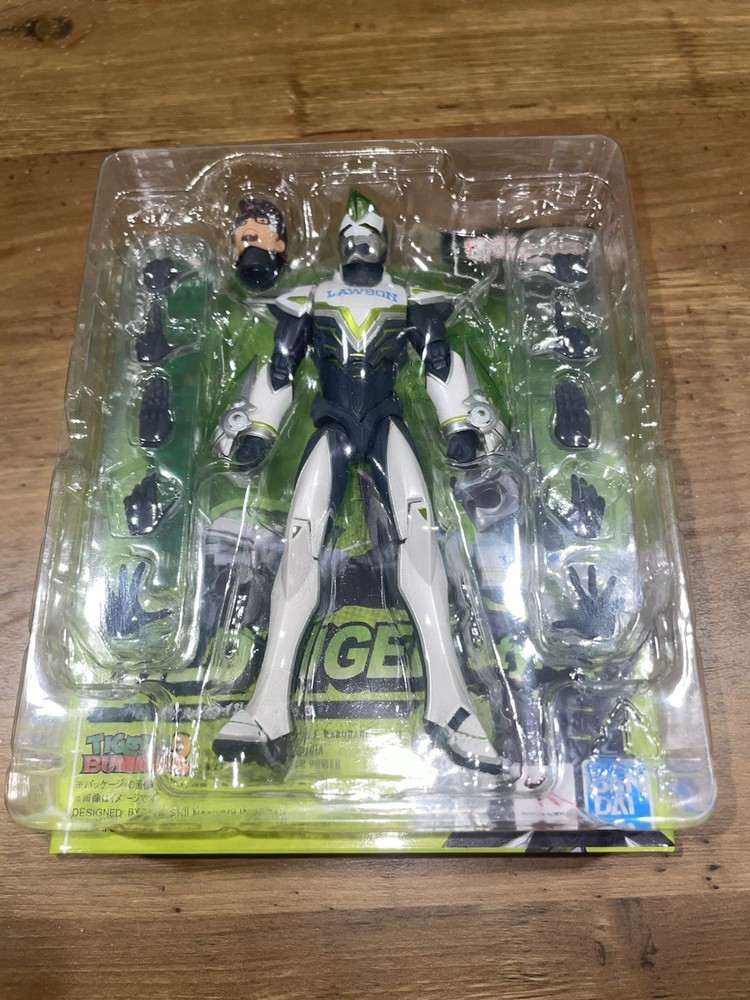 Bandai S.H.Figuarts Wild Tiger Style 3 Figure Boxed w/ Hands Head Gun