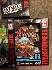 Transformers WFC Siege Earthrise Megatron, Optimus, Arcee, Springer, Junkheap 86
