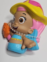 2015 Nickelodeon Bubble Guppies 3″ Molly Water Squirter Toy Figure Fisher Price