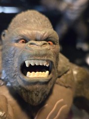 Lot Of 2 Legendary King Kong Action Figures Roars And Mouth Moves