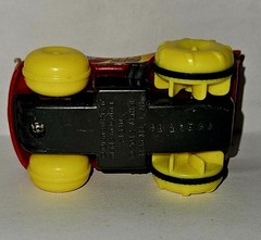 Disney Pixar Car Lot Of 2 Hydro Wheels Red Fire Truck & Lightning McQueen