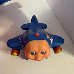 pbs JAY JAY THE JET PLANE carrying case and 10 figures LOT. Handle Broken