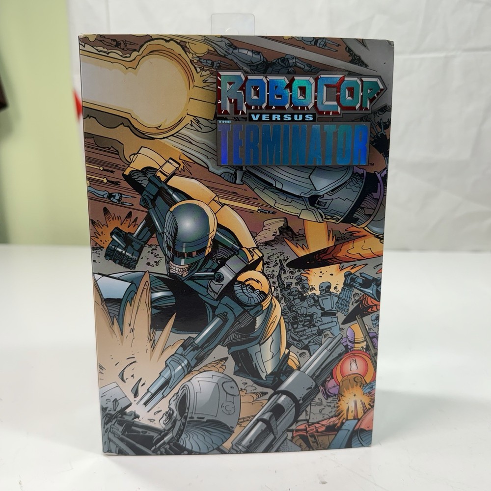 New In Box NECA Robocop Vs Terminator Endocop & Terminator Dog