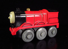 Lot of 7 Train Cars, 5 Thomas the Tank Engine Plastic, Die Cast Metal
