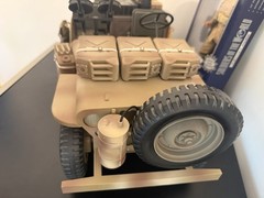 Soldiers of the World Jeep Vickers Machine Gun & Commando Figure (SAS)