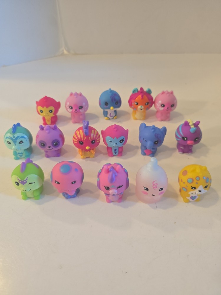 Cepia BANANAS BUNCH Peel to Reveal Animal Figures Toy Lot Of 16 Characters