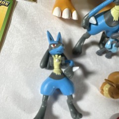 Pokémon Plastic Figure Set Lot w/ Dragonite Lucario Garchomp Eevee Charmander