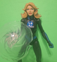 Marvel Legends INVISIBLE WOMAN – SUPER SKRULL BAF – FANTASTIC FOUR + GREAT COMIC