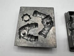 1993 TOYMAX METAL MONSTER MOLDS “ROBOT?”