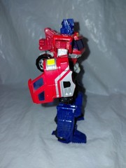 Used Transformers Classics Optimus Prime Complete 2006 Hasbro Voyager Class