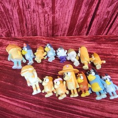 15X Bluey and Friends Family Figures Lot Assorted Figures FIGURE TOY TOYS RARE