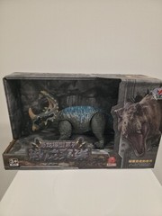 Dinosaur Triceratops Figure 8.3” Articulated Movable Parts Kids Toy