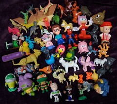 Mix Lot Of Toys Disney, Tmnt, Pokémon,Marvel ,Arnold , Pac Man Ect