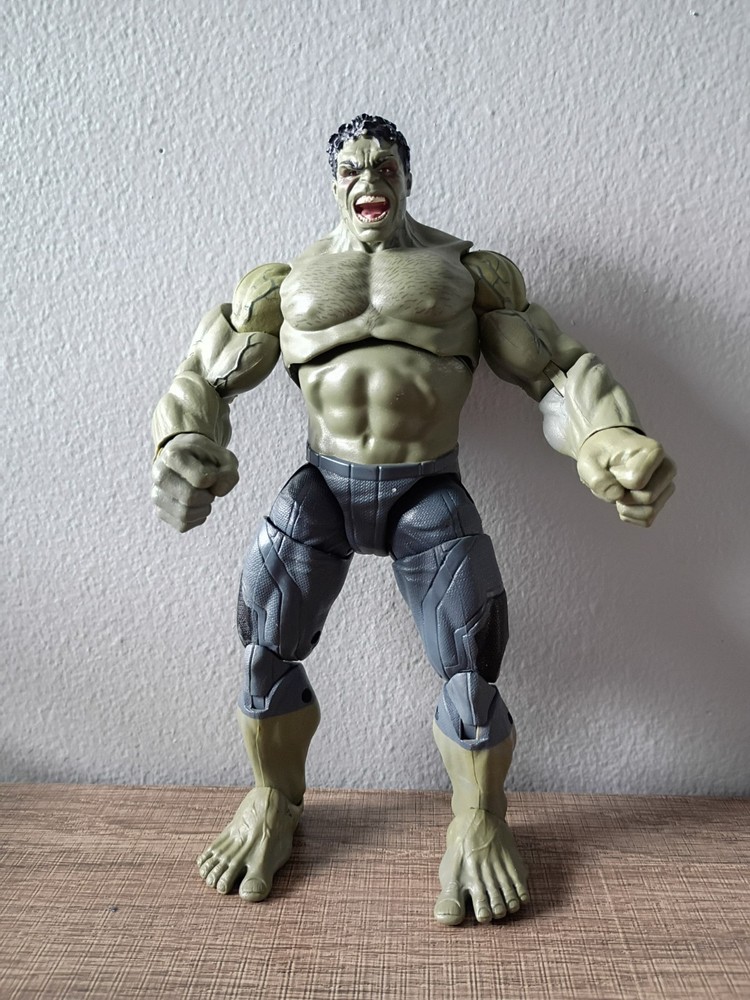 Hasbro 8″ Marvel Legends Marvel Studios First 10 Years Hulk Articulated Figure