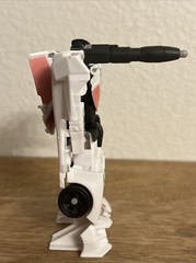 Wheeljack Transformer 4.5” Action Figure Plastic Autobot Robot Toy