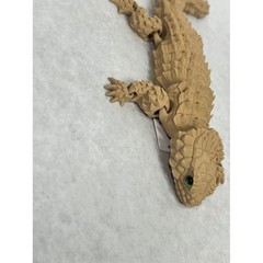 3D Printed Articulated Armadillo Lizard Flexible Reptile Toy Tan Fidget Figure