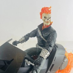 Hasbro Marvel Legends Series Ghost Rider w/Motorcycle Action Figure – Open Box