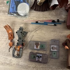 Star Wars Lot of Figures/Misc. – All Broken Figures – See Photos – For Parts