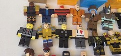 Roblox Huge Lot Of Mixed Roblox Action Figures Parts And Accessories
