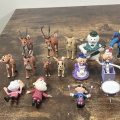 Lot of 17 Rudolph the Red Nosed Reindeer Island of Misfit Toys Figures