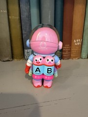 AUTHENTIC MEGA SPACE MOLLY 100% Jon Burgerman SERIES 4 CONFIRMED BLIND BOX NEW