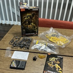 Blokees Transformers Classic Class 02 Bumblebee Model Kit Light Up-Missing Parts