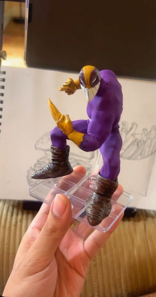Mezco style The maxx figure commission