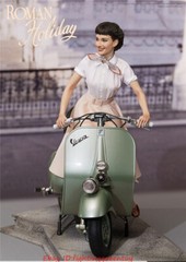 Blitzway 1/4 Roman Holiday-Princess Ann & 1951 Vespa 125 Scooter Statue INSTOCK