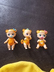Baby Born Surprise Mini Babies Series 1 Banana Triplets Figure