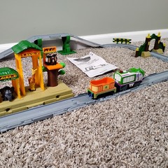 Chuggington Interactive Railway Safari Park Giraffe Monkeys Elephant Complete