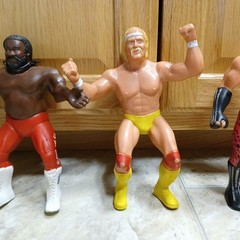 Lot 5 Vintage 1980’s WWF LJN 8″ Wrestling Superstars Figures W/Main Event Book