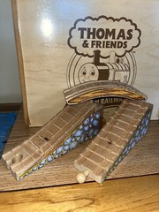 THE GREAT Railway Adventures WOODEN TRAIN STONE BRIDGE THOMAS FRIENDS COMPATIBLE
