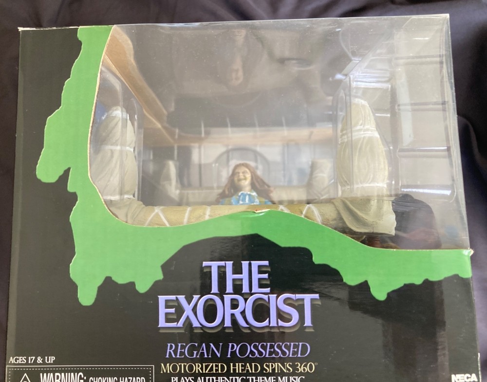 NECA The Exorcist Regan Possessed Deluxe Boxed Set Linda Blair Horror GOAT