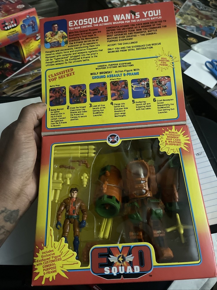 Vintage 1994 Playmates Exo Squad Wolf Bronski Ground Assault E-Frame With Figure