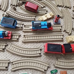 HIT TOYS Thomas The Train Trackmaster 2006 Mixed Track And Train Lot