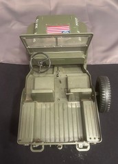 VINTAGE 1964 ORIGINAL GI JOE JEEP 7000 w/TRAILER/SEARCH LIGHT/RECOILESS CANNON