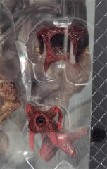 The Thing – THING Dog Creature Ultimate Deluxe Set 7″ Action Figure Model NEW